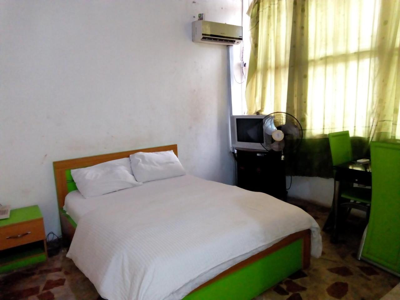 Royal Green Guest House Abeokuta Exterior photo